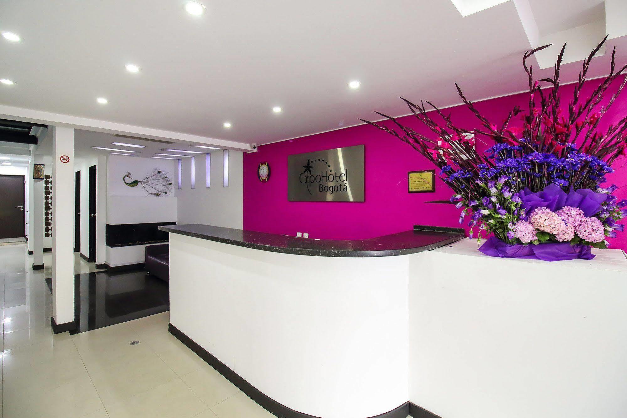Expohotel โบโกตา ภายนอก รูปภาพ